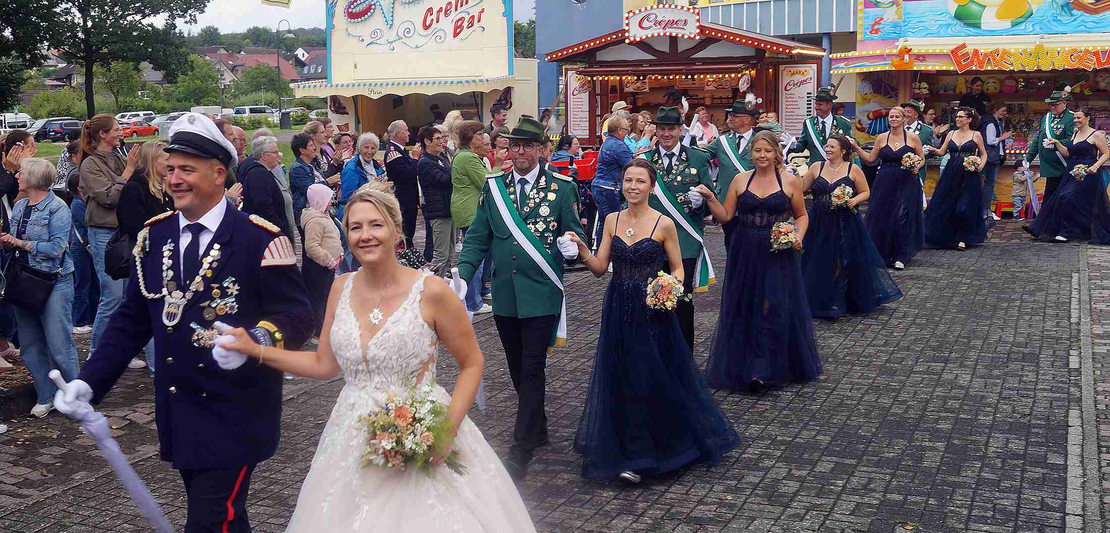 m0 Konig Einmarsch Inerntet